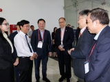 平阳省对新加坡伙伴开展投资和贸易促进活动